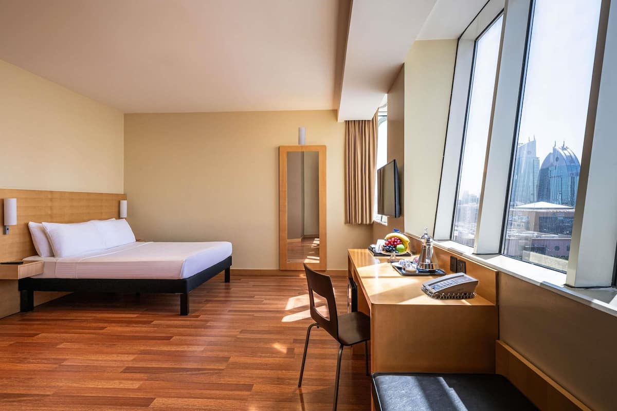 雙人房, 1 張標準雙人床 | 高級寢具、迷你吧、房內夾萬、書桌