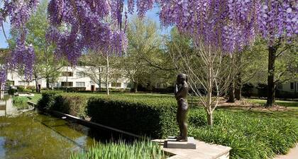 ANU - University House Hotel