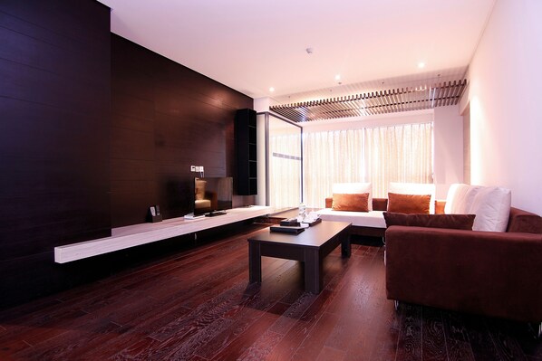 Suite exécutive, 1 très grand lit | 1 chambre, literie de qualité, couette en duvet, ameublement unique