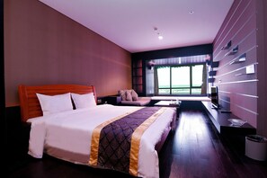 Chambre, 1 très grand lit, vue sur l’océan | 1 chambre, literie de qualité, couette en duvet, ameublement unique