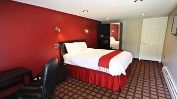 Deluxe-Zimmer, 1 Queen-Bett | 1 Schlafzimmer, hochwertige Bettwaren, Daunenbettdecken