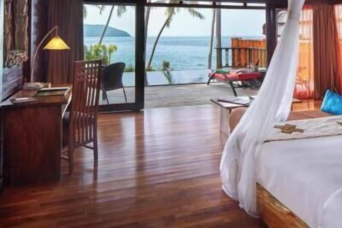 Minibar, caja fuerte, decoración individual y mobiliario individual