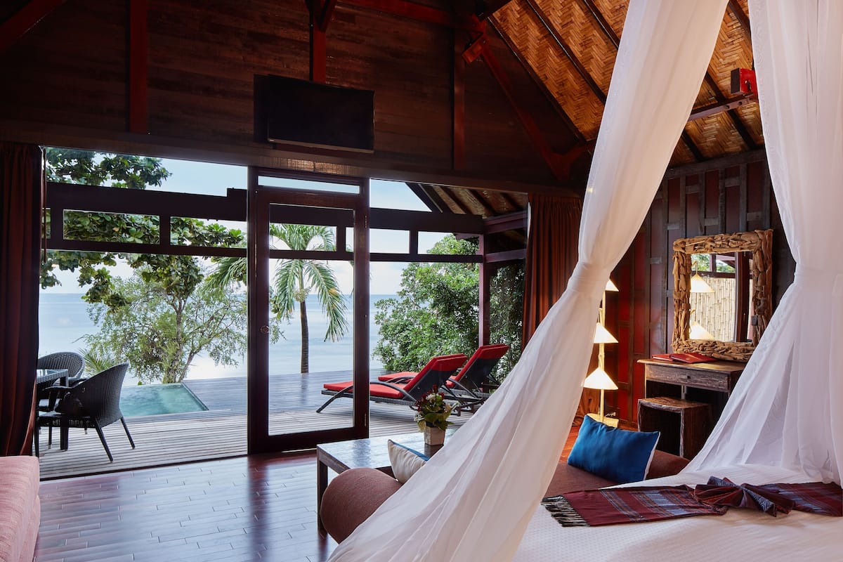 Minibar, caja fuerte, decoración individual y mobiliario individual