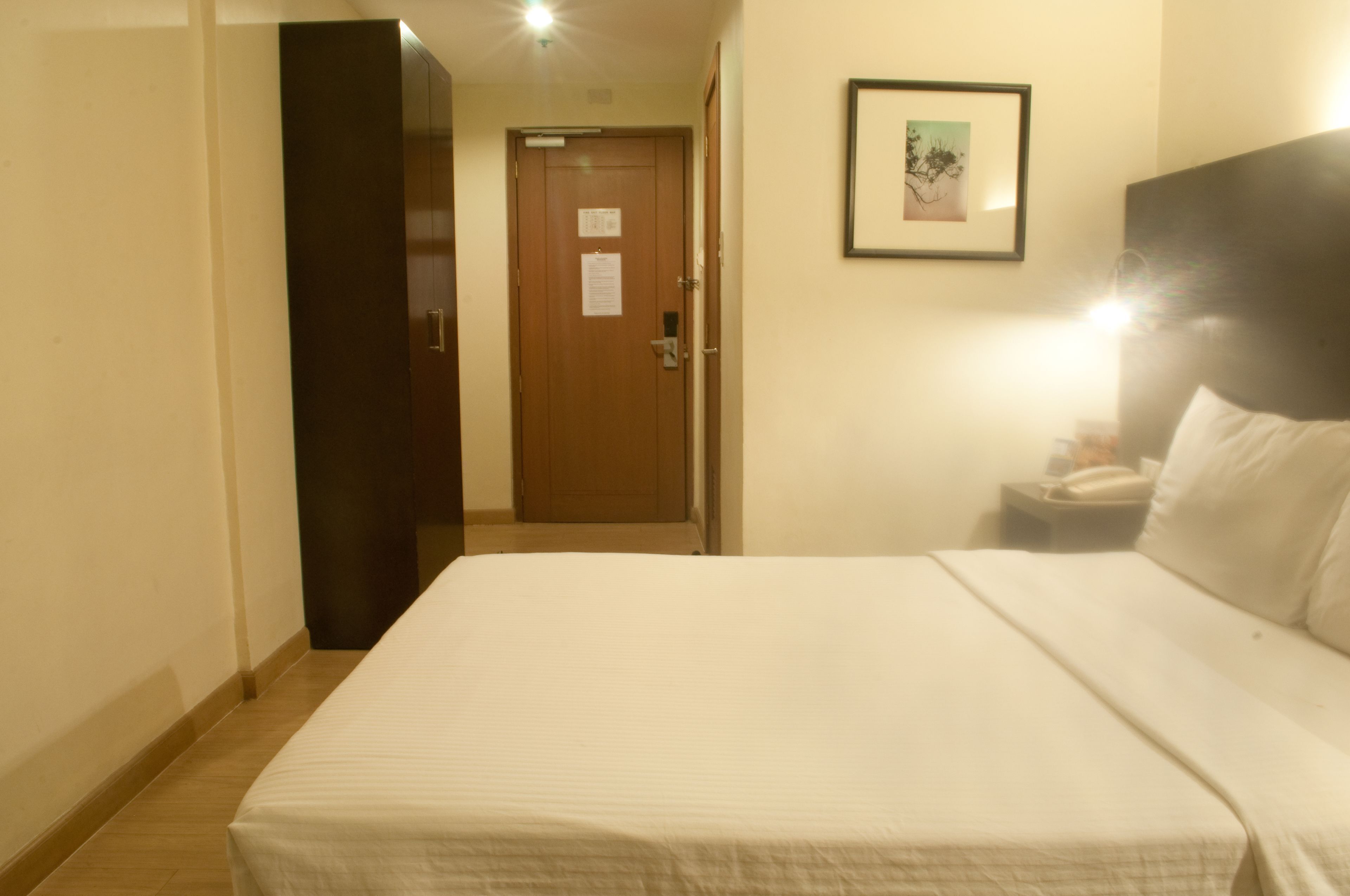 In-room safe, laptop workspace, free WiFi, bed sheets
