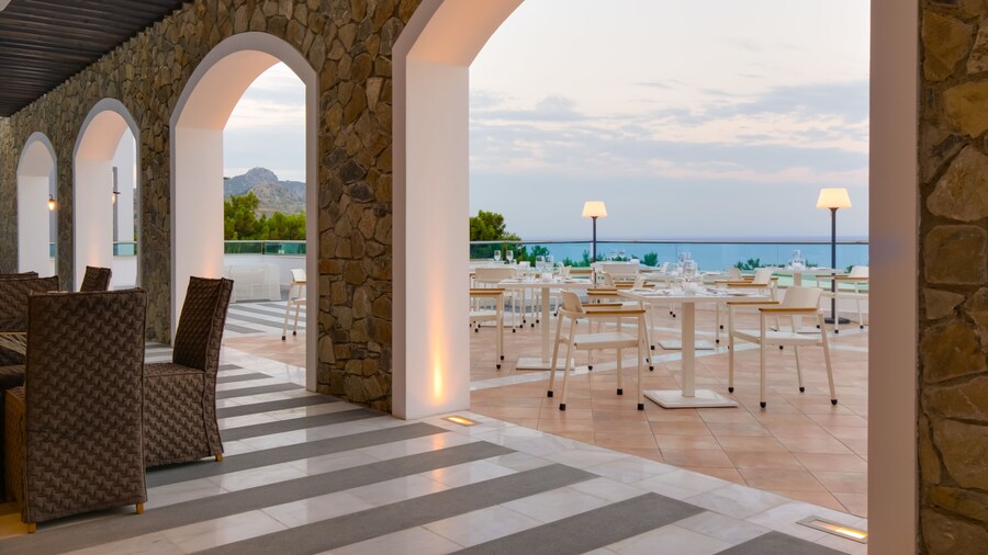 Porto Angeli Beach Resort – All Inclusive