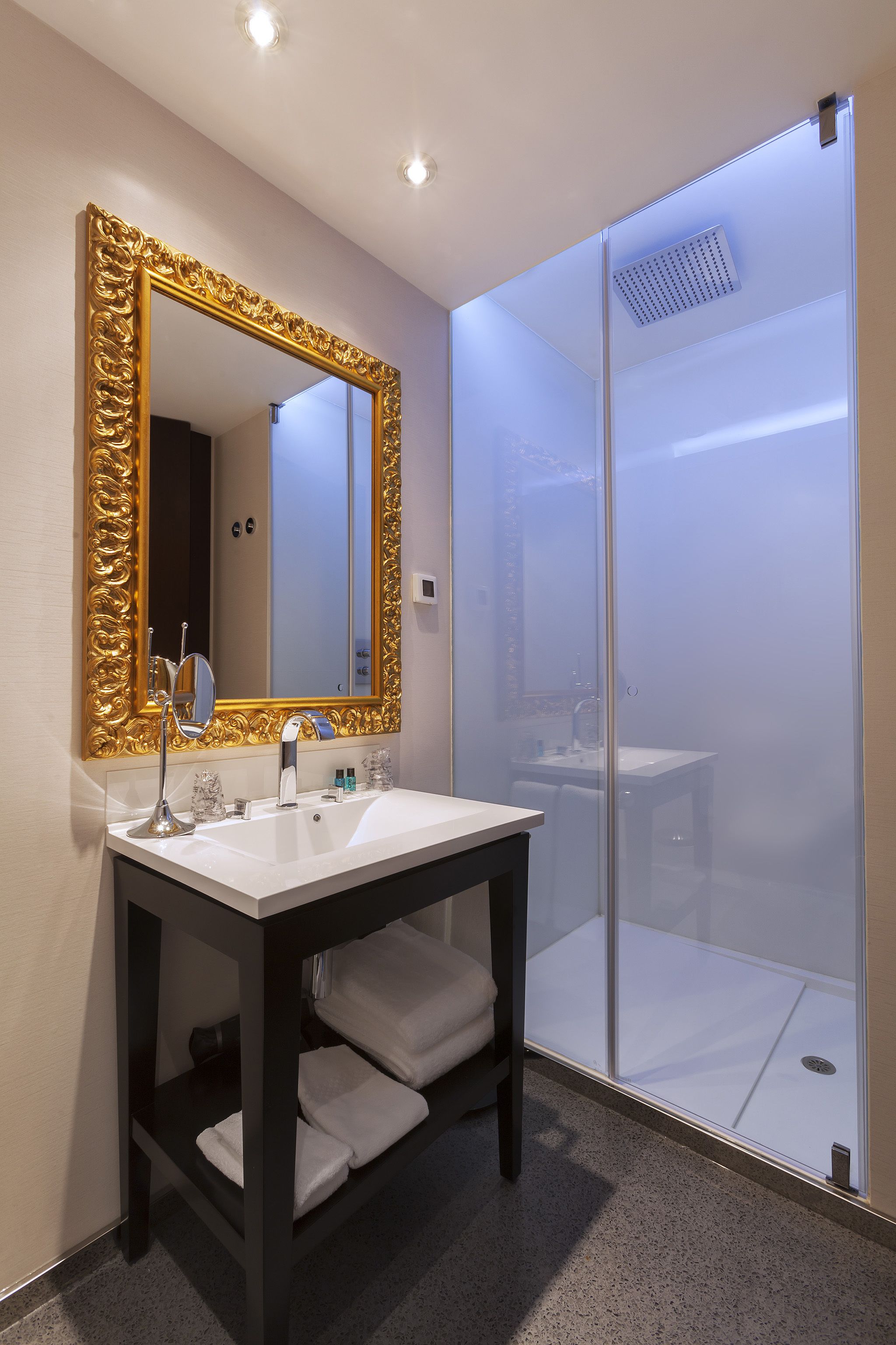 rainfall showerhead, free toiletries, hair dryer, bathrobes