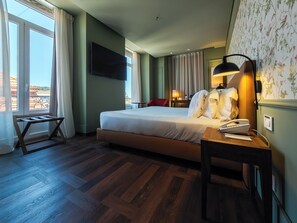 Premium bedding, minibar, in-room safe, desk - Lisboa Carmo Hotel (Lisbon)