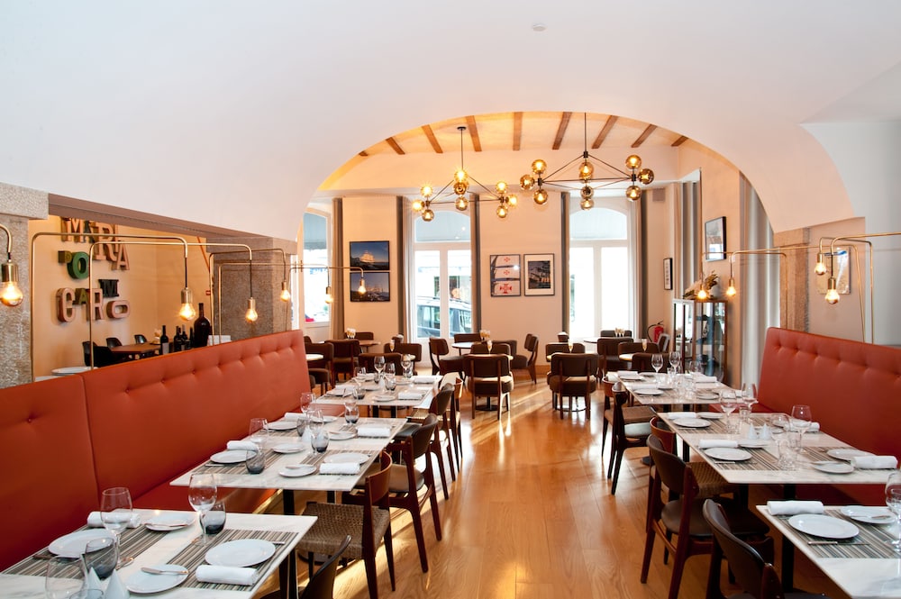 Lisboa Carmo Hotel by null