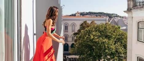 Quarto casal ou duplo luxo (Castle or River View) | Roupas de cama premium, frigobar, cofres nos quartos, escrivaninha