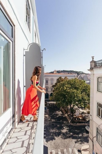 リスボア カルモ ホテル