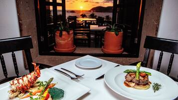 4 restaurantes: opção de café da manhã, almoço e jantar