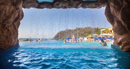 Azul Ixtapa Grand All Inclusive Suites & Spa