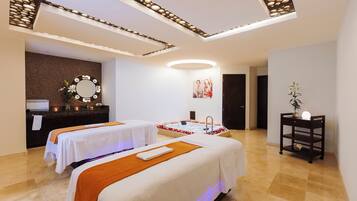 Salle de soins pour les couples, sauna, spa, bain de vapeur
