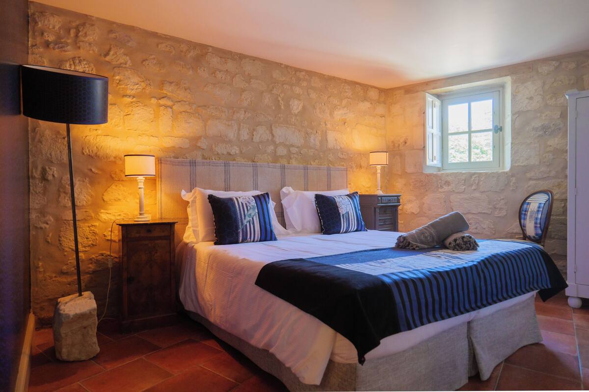 Le Loft | Ropa de cama de alta calidad, minibar y cortinas blackout 