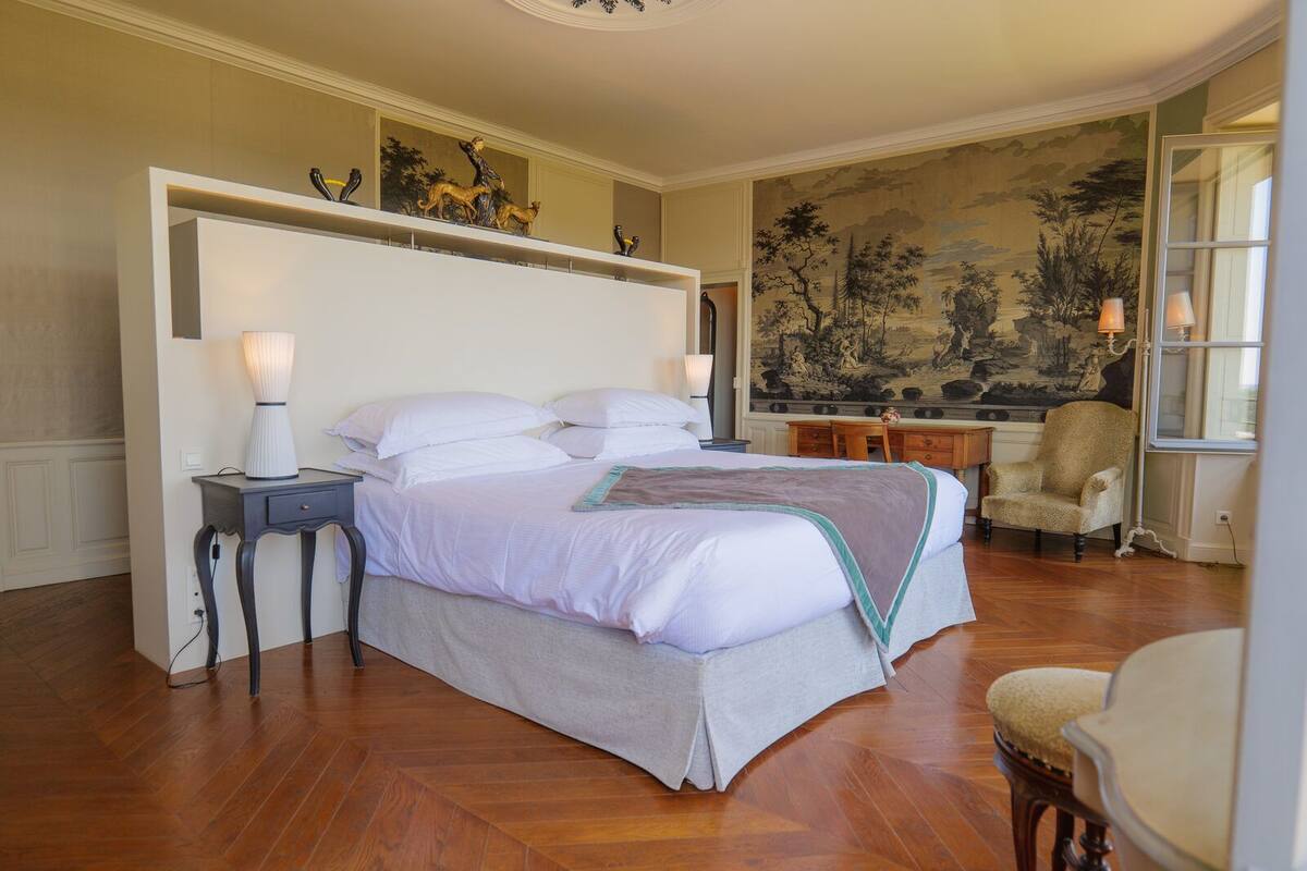 Habitación panorámica, vista al río | Ropa de cama de alta calidad, minibar y cortinas blackout 