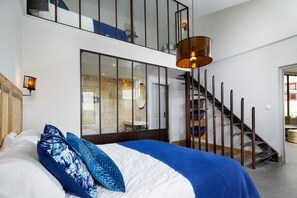 Maison Rempart - Suite 2 Chambres | Individualmente decorados, individualmente mobiliados, cortinas blackout