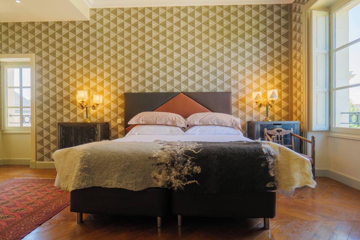 Habitación Deluxe, vista al parque | Ropa de cama de alta calidad, minibar y cortinas blackout 
