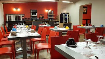 Daily buffet breakfast (EUR 10 per person)