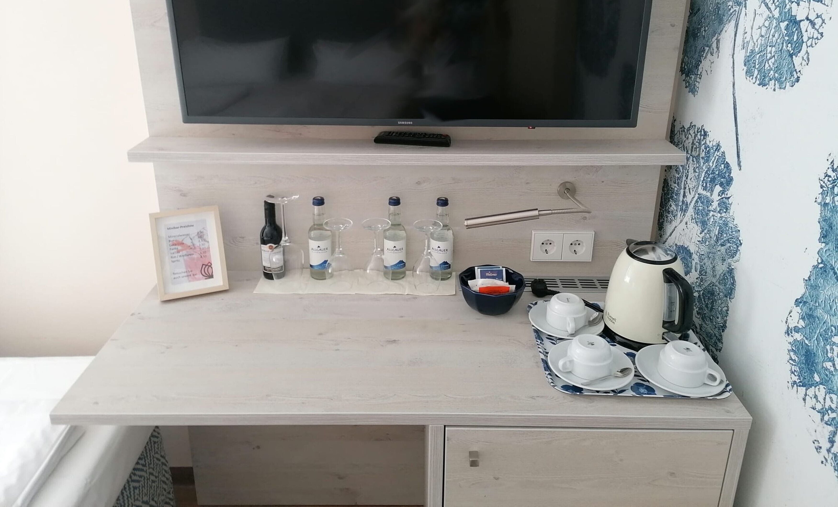 triple room | hypo-allergenic bedding, down duvets, minibar, desk