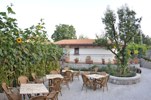 Lunch and dinner served, local cuisine