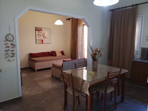 อพาร์ทเมนท์สำหรับครอบครัว | ตู้นิรภัยในห้องพัก, ห้องพักตกแต่งอย่างมีเอกลักษณ์, ตกแต่งพิเศษโดยเฉพาะ