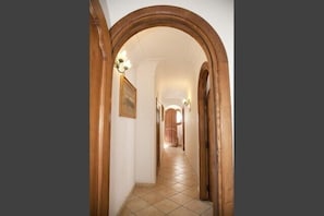 Lorong
