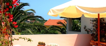 Villa Phoenix Apartments & Studios