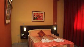 Minibar, coffres-forts dans les chambres, décoration personnalisée