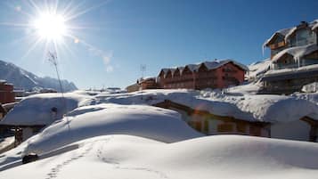 Snow and ski sports