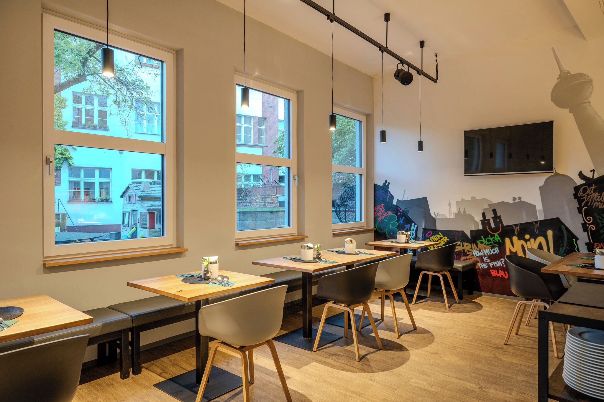 Petit déjeuner buffet (17.5 EUR par personne)