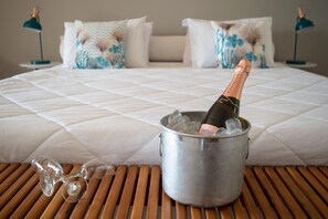 Minibar, in-room safe, free WiFi, bed sheets - Pousada Casa do Alemão (Buzios)