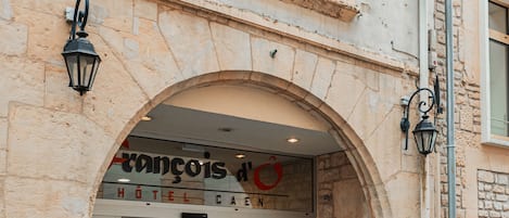 Fachada de la propiedad