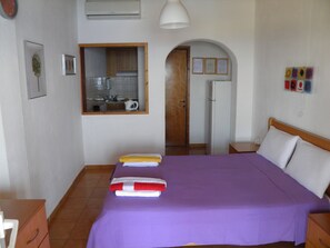 1 bedroom, memory foam beds, individually decorated - Fatiras Studios (Corfu)