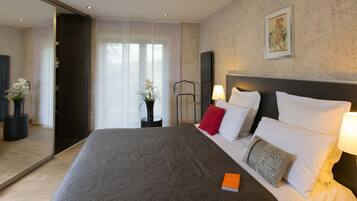 Superior Double Room (Contempory) | Premium bedding, in-room safe, soundproofing, free cribs/infant beds