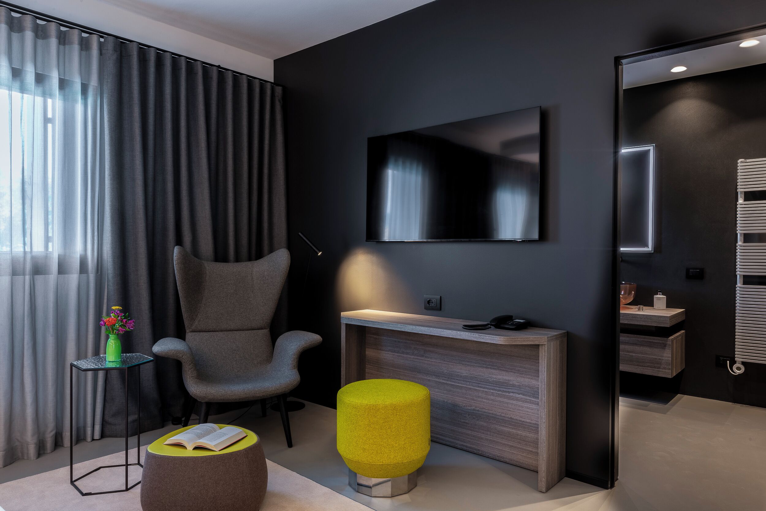 deluxe suite | premium bedding, down duvets, memory-foam beds, minibar