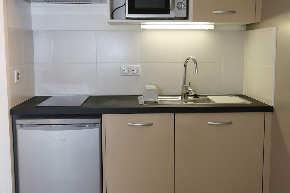 apartment t2 | private kitchen | microwave, coffee/tea maker, electric kettle