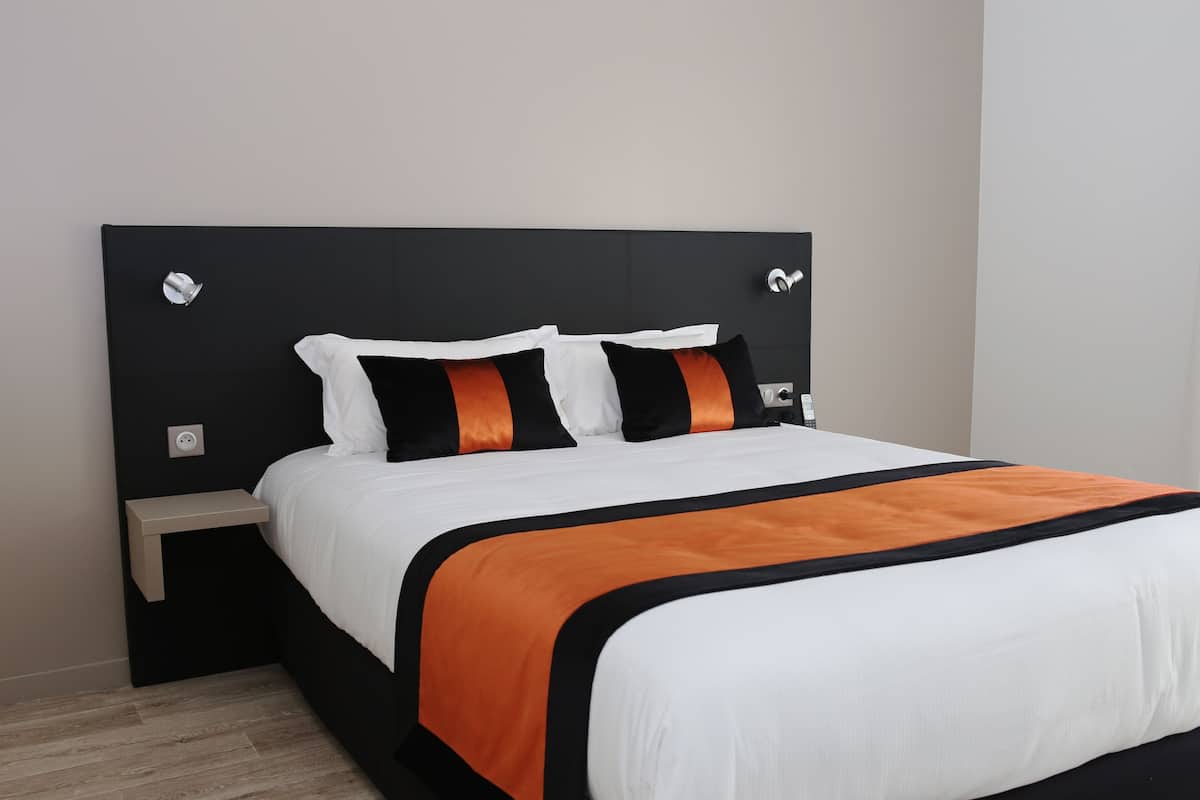 apartment t1 | 2 bedrooms, premium bedding, select comfort beds, minibar