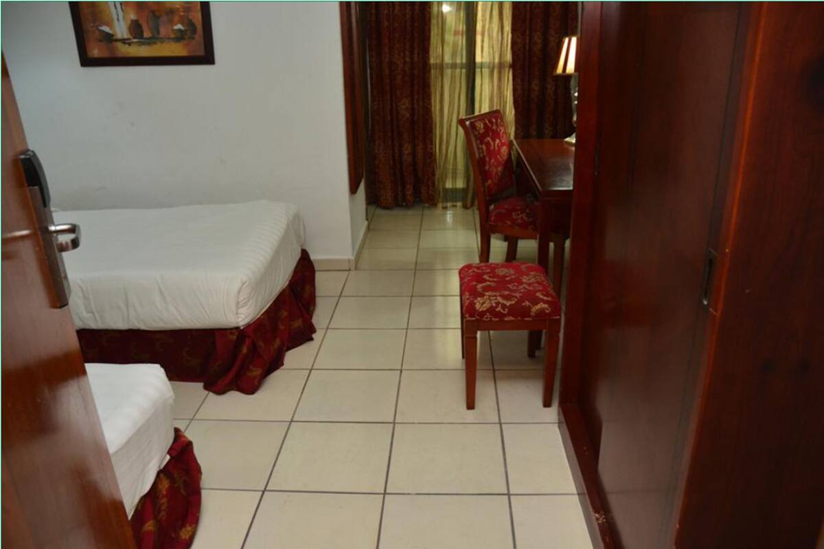 Twin Room | Premium bedding, minibar, in-room safe, desk