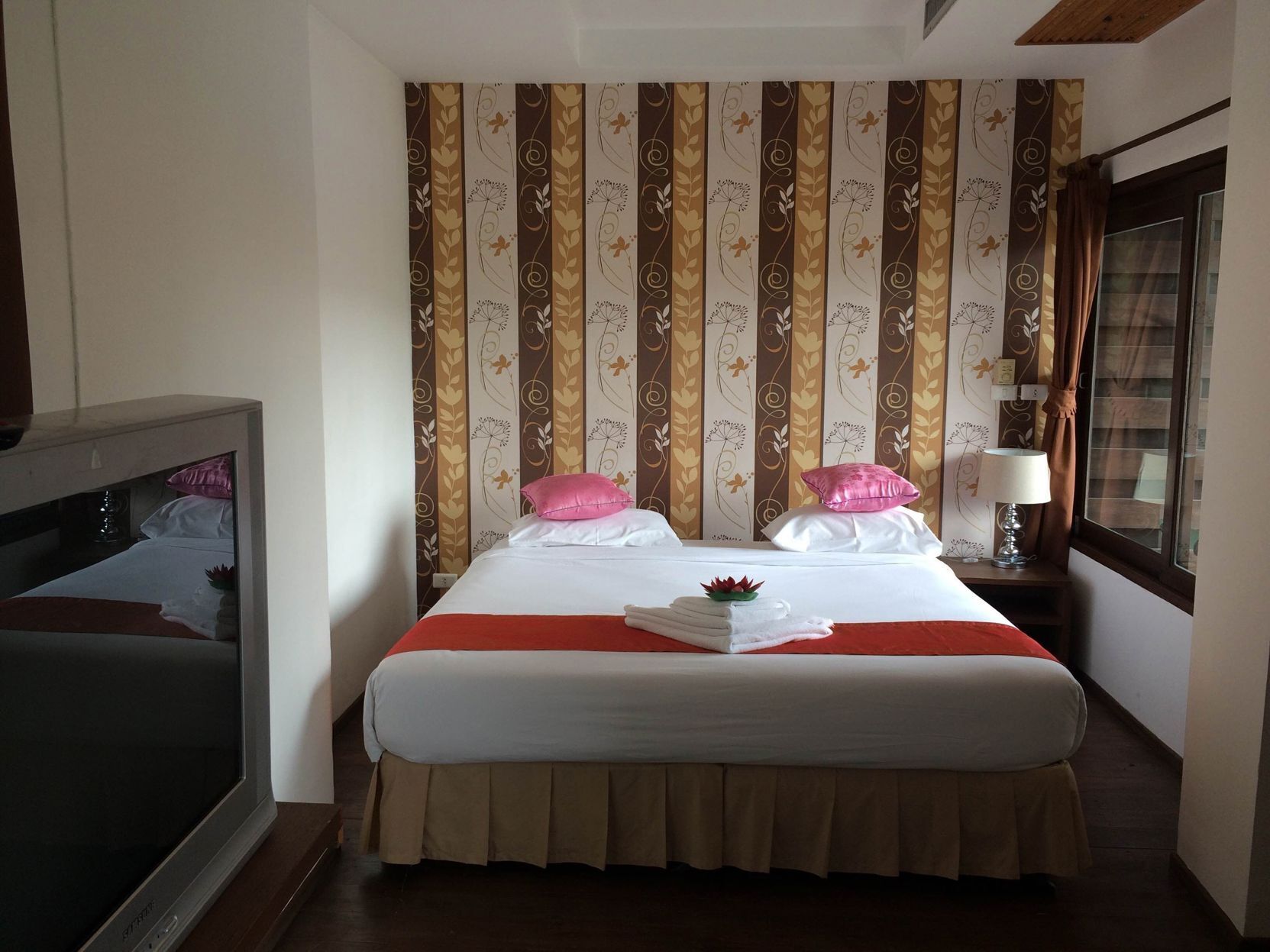 Luxe beddengoed, Select Comfort-bedden, een kluis op de kamer