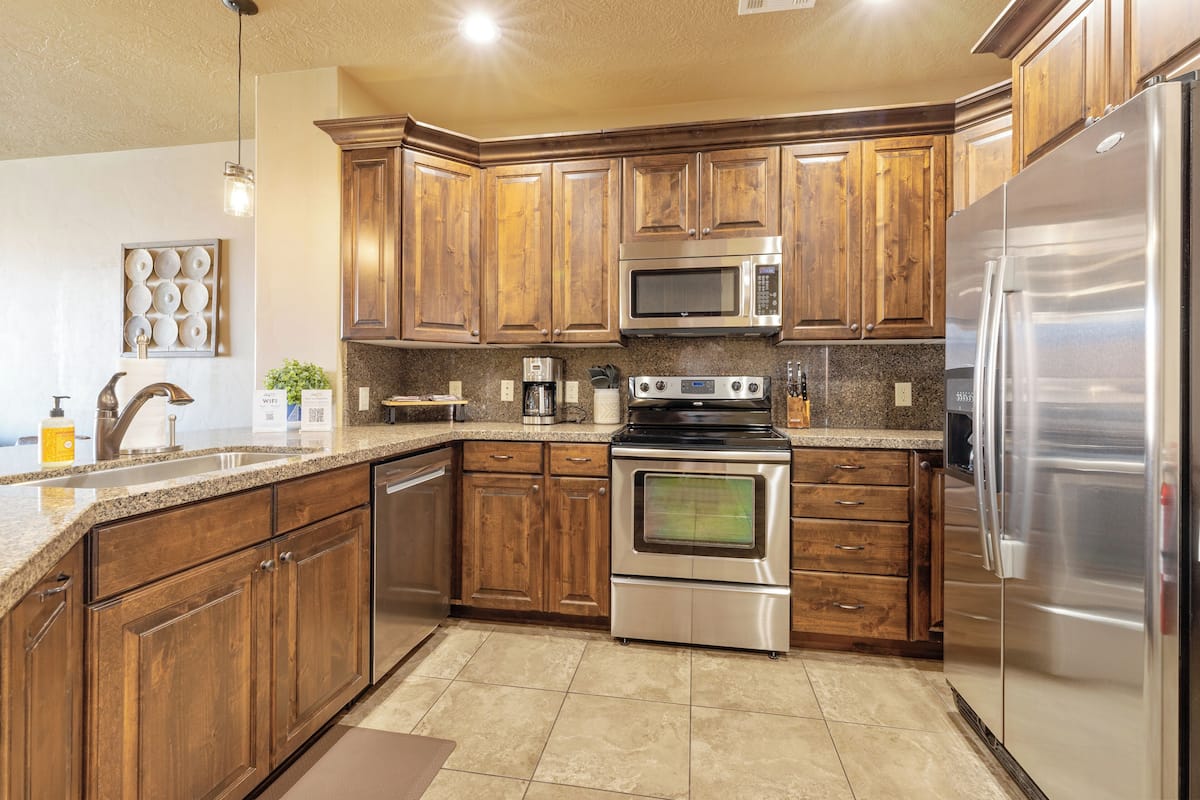 three bedroom condo | private kitchen | microwave, coffee/tea maker, ice maker