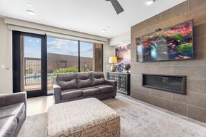 Two Bedroom King Condo | Living room | 32-inch Smart TV with digital channels, streaming services - Vacation Rentals at Sand Hollow Resort (Hurricane)