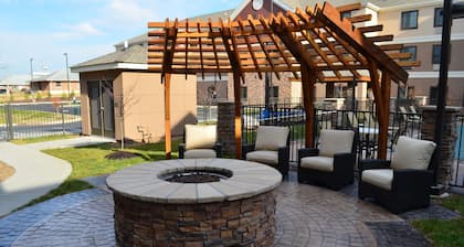 Staybridge Suites Bowling Green by IHG