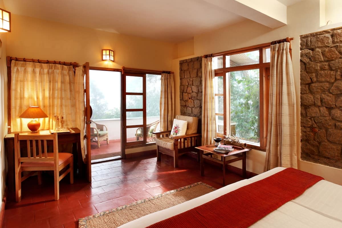Garden rooms | Minibar, in-room safe, individually decorated, individually furnished
