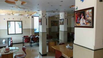 Daily continental breakfast for a fee