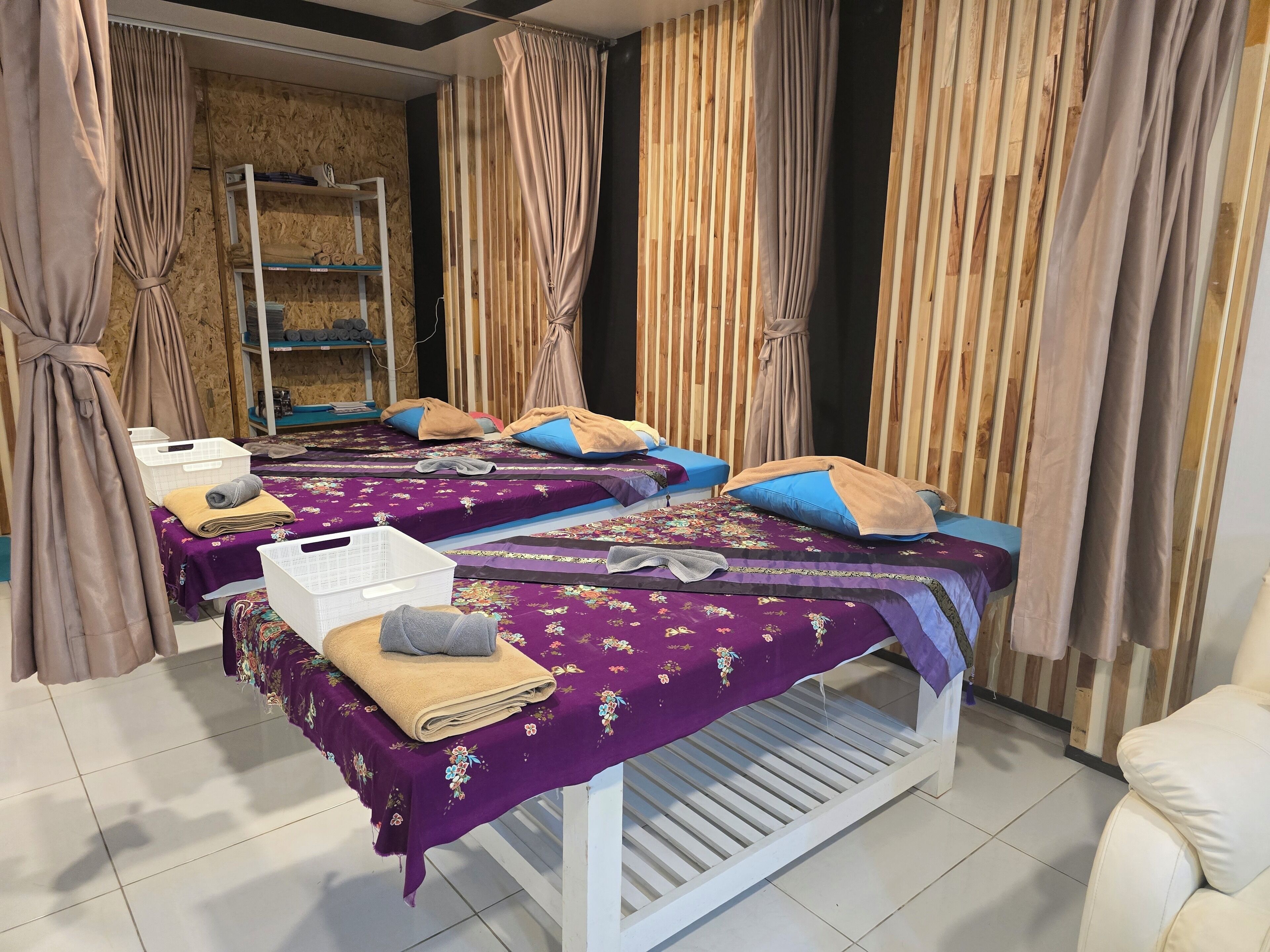 massage in accommodation