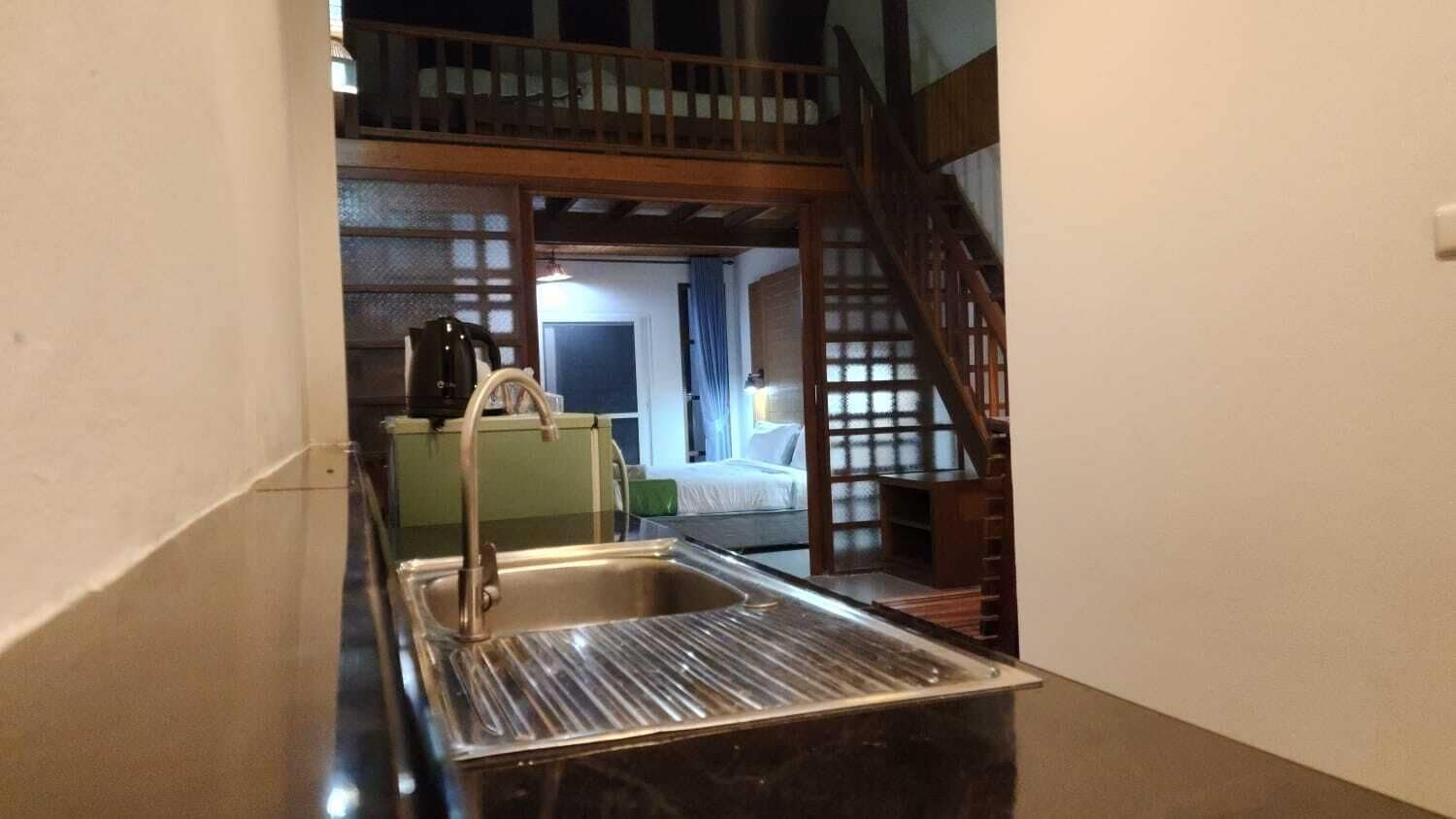 deluxe suite | 1 bedroom, premium bedding, desk, laptop workspace