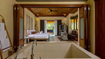 Baignoire relaxante profonde