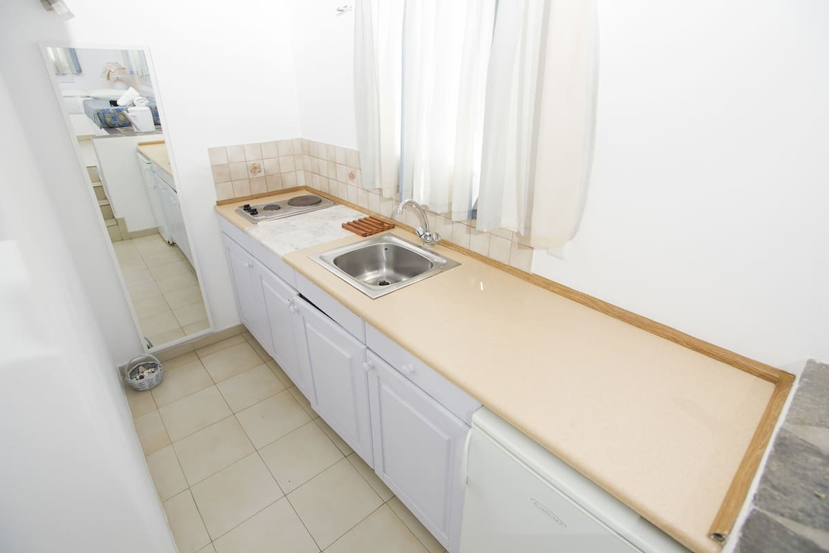 superior studio, sea view | private kitchenette | full-sized fridge, espresso maker, electric kettle