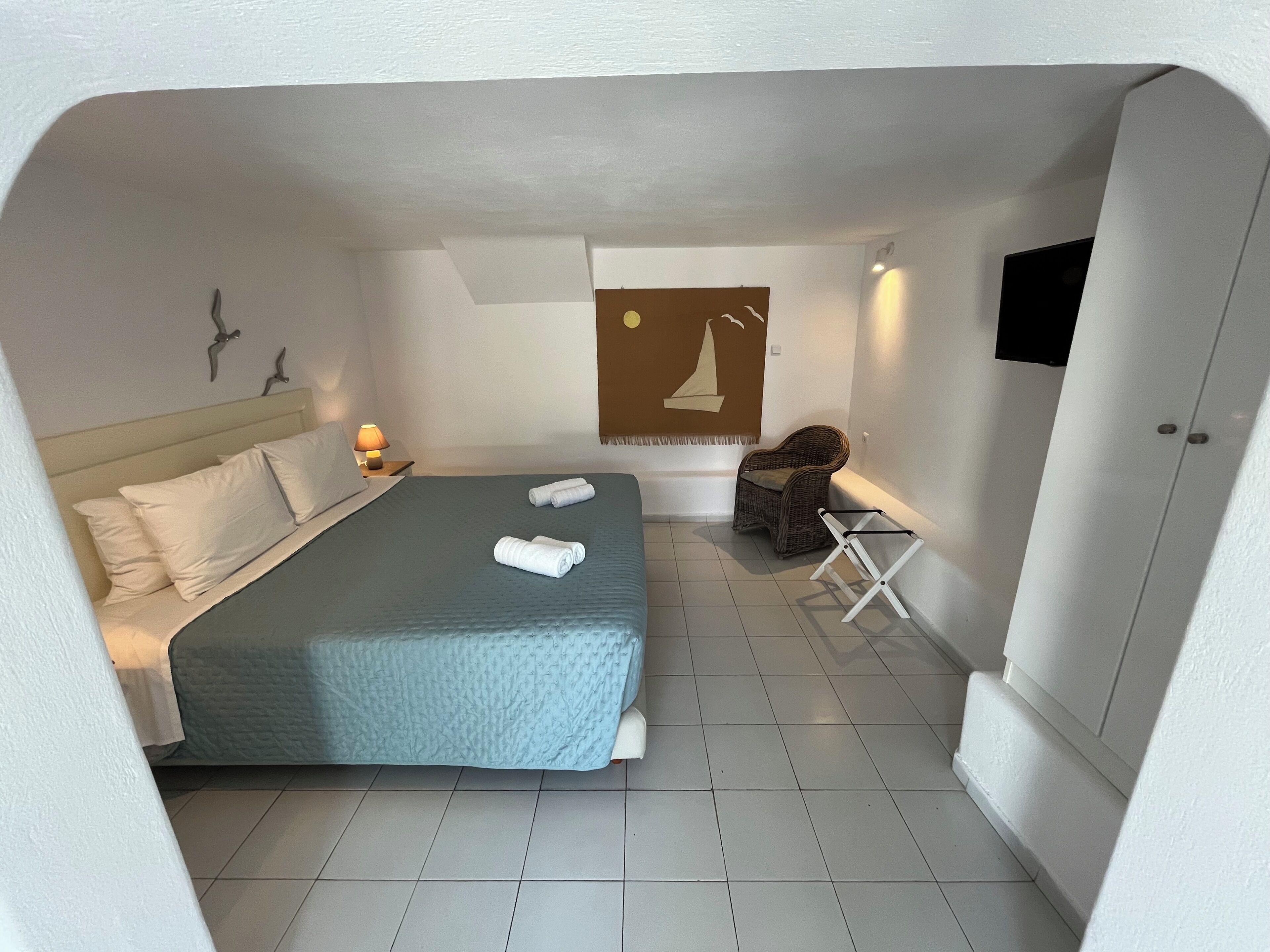 double or twin room, garden view | 1 bedroom, pillow-top beds, in-room safe, soundproofing