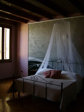 Superior Double Room | Free cots/infant beds, free WiFi